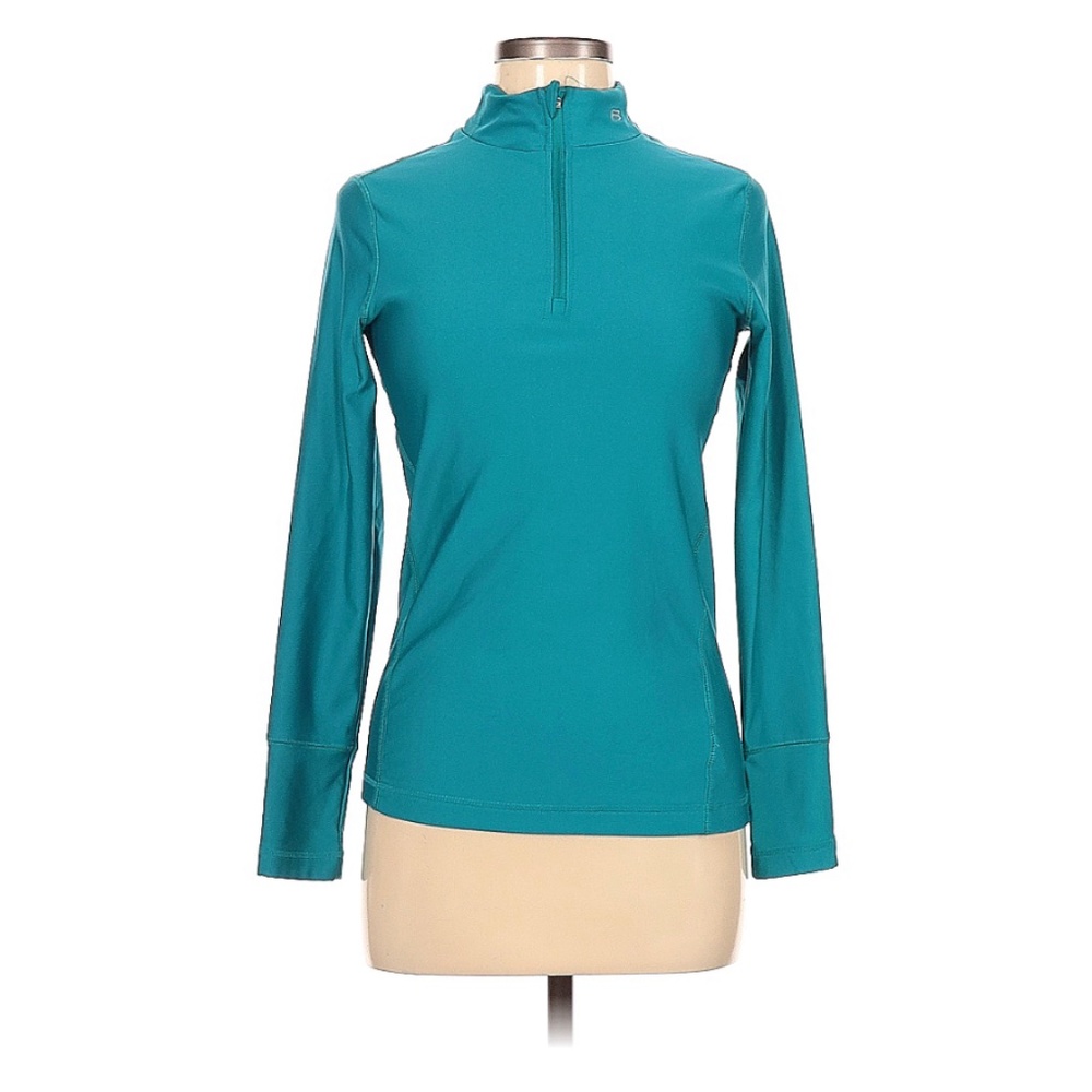 Layer 8 Medium Long Sleeve Athletic Pullover